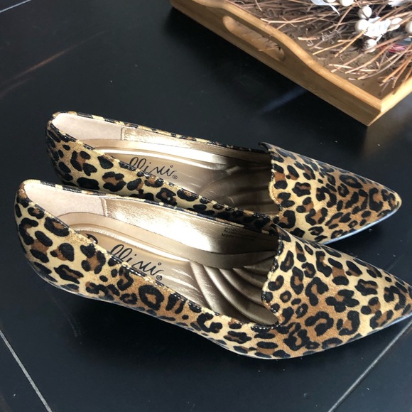 Bellini Bobcat Leopard Pointed Toe Kitten Heel - Picture 2 of 12